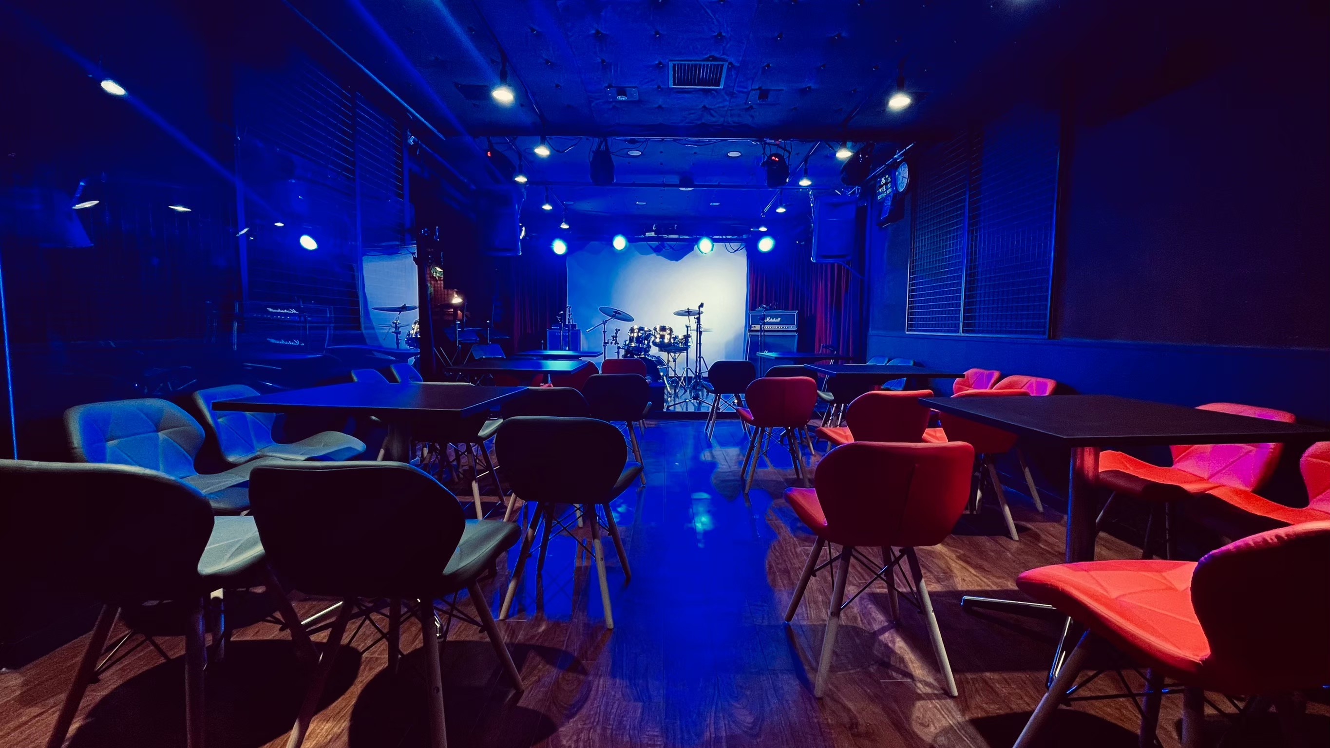 BECKアキバの室内2