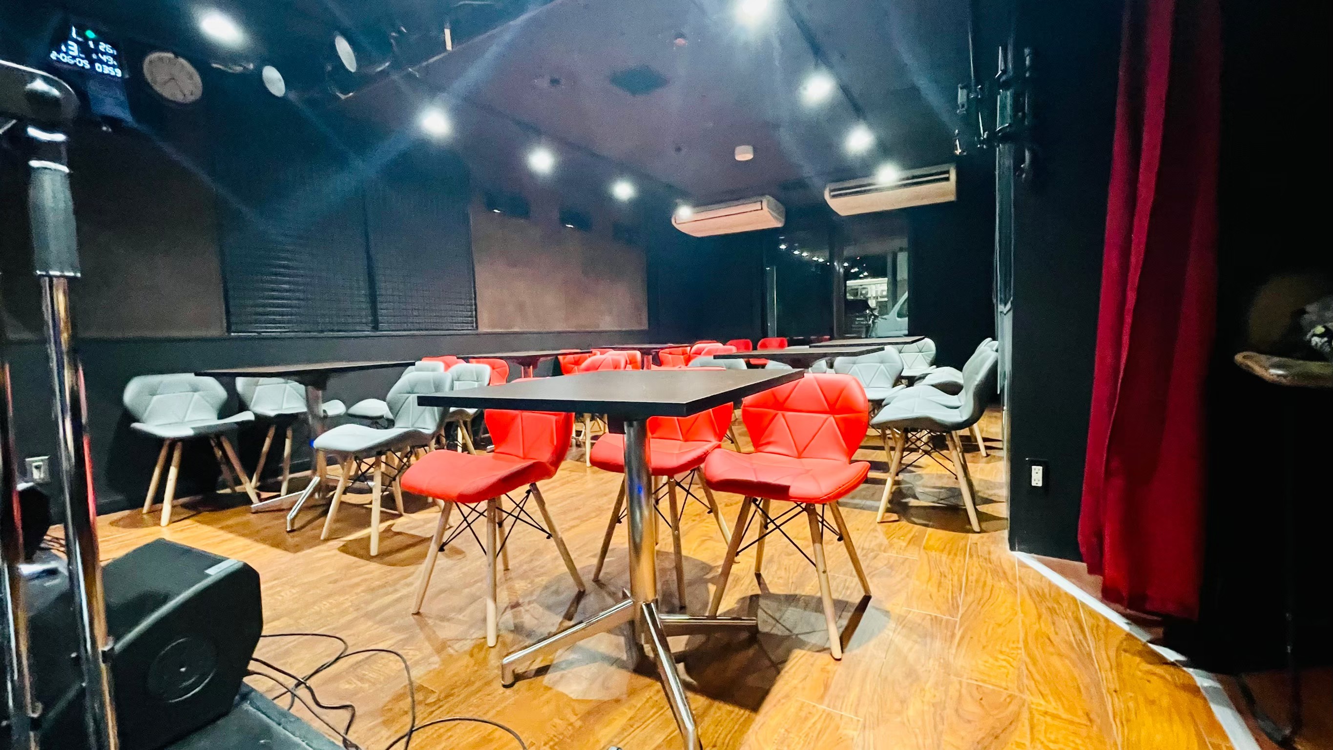 BECKアキバの室内3